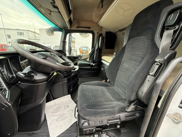 Mercedes-Benz MB Actros 1845 LS Sattelzugmaschine 4x2 - Vlačilec: slika 5 Mercedes-Benz MB Actros 1845 LS Sattelzugmaschine 4x2 - Vlačilec: slika 5