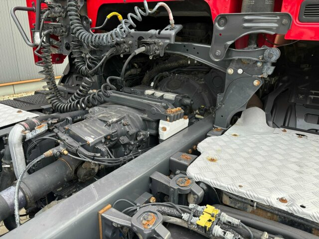 Scania G450 4x4 Euro 6 SZM Kipphydraulik Blatt/ Blatt - Vlačilec: slika 4 Scania G450 4x4 Euro 6 SZM Kipphydraulik Blatt/ Blatt - Vlačilec: slika 4