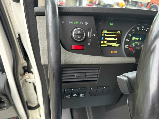 Volvo FH 510 8x4 Holztransporter Kran PENZ *Anhänger - Tovornjak za prevoz lesa, Tovornjak z dvigalom: slika 5 Volvo FH 510 8x4 Holztransporter Kran PENZ *Anhänger - Tovornjak za prevoz lesa, Tovornjak z dvigalom: slika 5