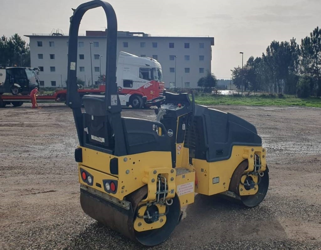 Bomag BW 100 AD M-5 - Cestni valjar: slika 2 Bomag BW 100 AD M-5 - Cestni valjar: slika 2