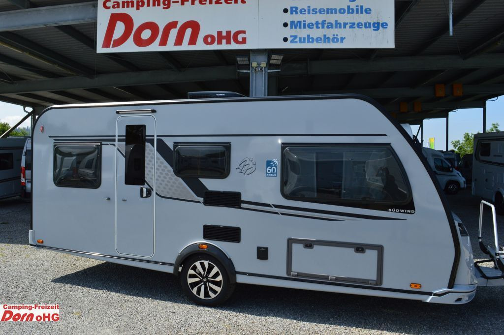 Knaus Südwind 500 EU 60 Years Dachklima - Počitniška prikolica: slika 1 Knaus Südwind 500 EU 60 Years Dachklima - Počitniška prikolica: slika 1