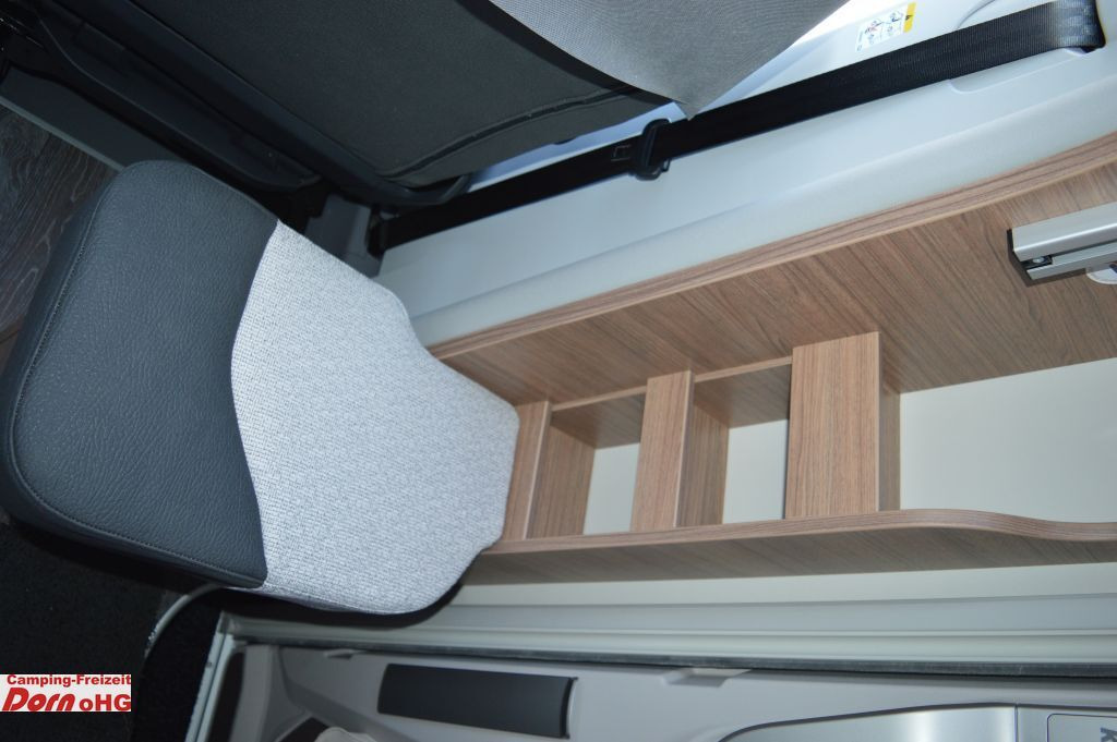 Nov Polintegriran avtodom Knaus VAN WAVE 640 MEG VANSATION 163 PS/Schalter/4 Per: slika 18 Nov Polintegriran avtodom Knaus VAN WAVE 640 MEG VANSATION 163 PS/Schalter/4 Per: slika 18