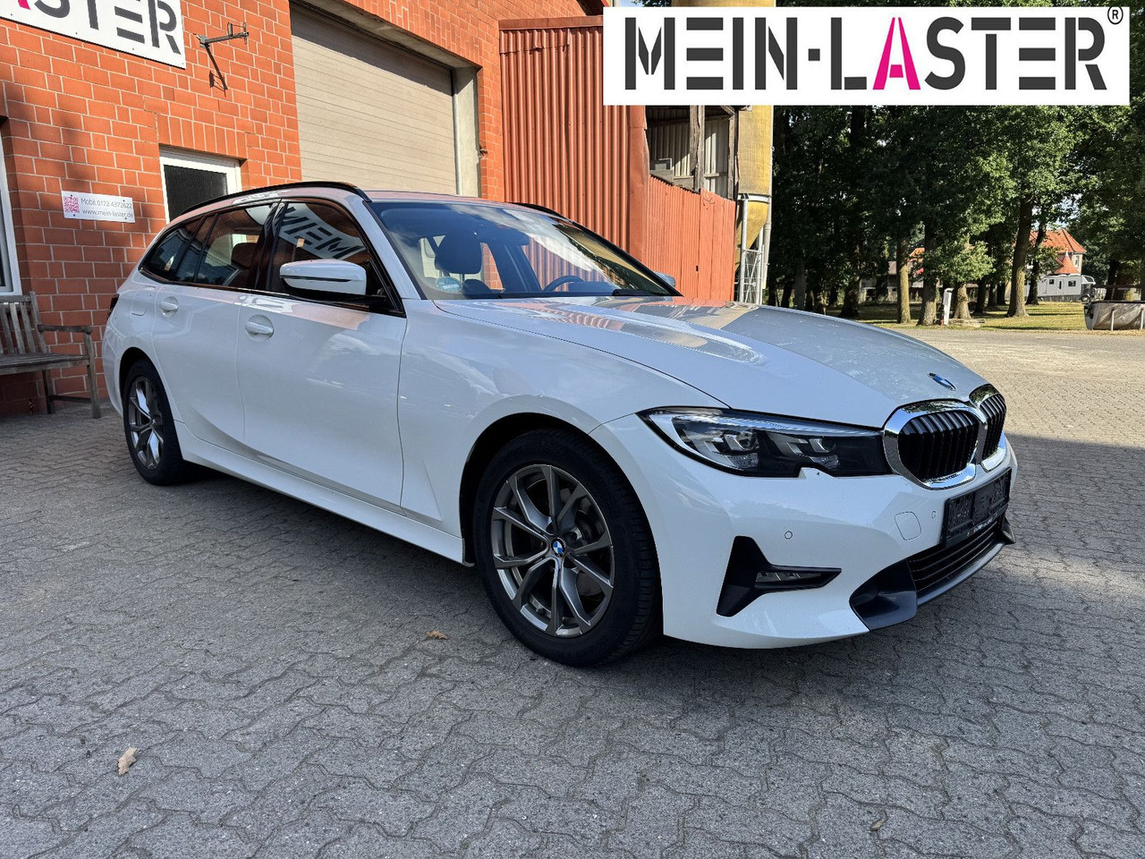 BMW 320 d xDrive touring Sport Line shadow AHK - Karavan: slika 2 BMW 320 d xDrive touring Sport Line shadow AHK - Karavan: slika 2