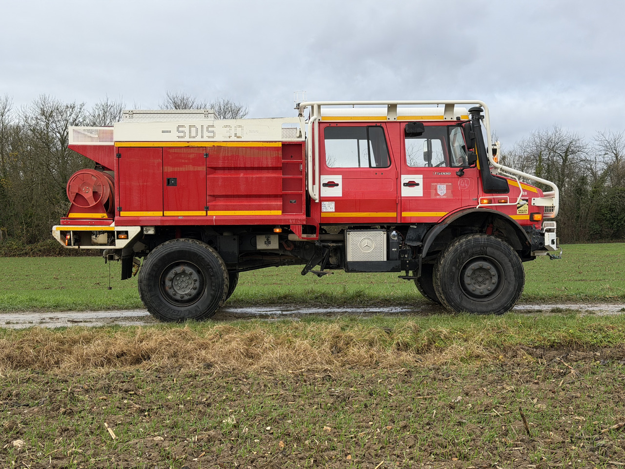 DE POMPIER MERCEDES-BENZ U5000 4X4 UNIMOG - Tovornjak: slika 2 DE POMPIER MERCEDES-BENZ U5000 4X4 UNIMOG - Tovornjak: slika 2