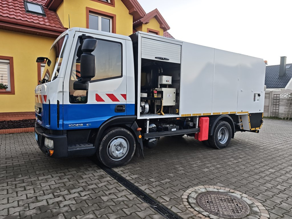 IVECO Eurocargo + IRIDE BIN WASHER CLEANER RHodέla Containerreiniger - Smetarski tovornjak: slika 3 IVECO Eurocargo + IRIDE BIN WASHER CLEANER RHodέla Containerreiniger - Smetarski tovornjak: slika 3