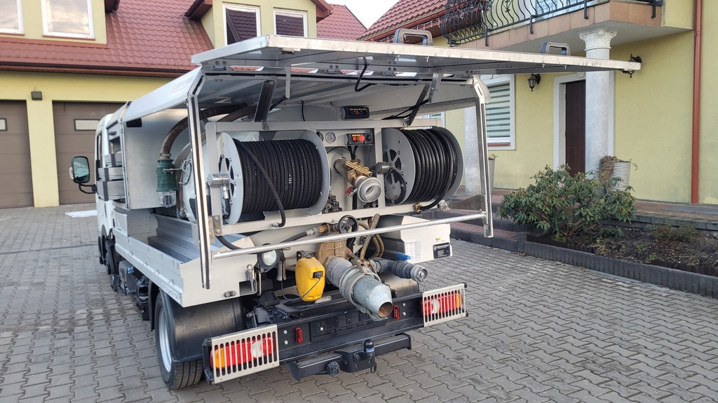 Nissan Cabstar COMBI Kanalreiniger VAAVUM CLEANER - Vakuumski tovornjak: slika 5 Nissan Cabstar COMBI Kanalreiniger VAAVUM CLEANER - Vakuumski tovornjak: slika 5