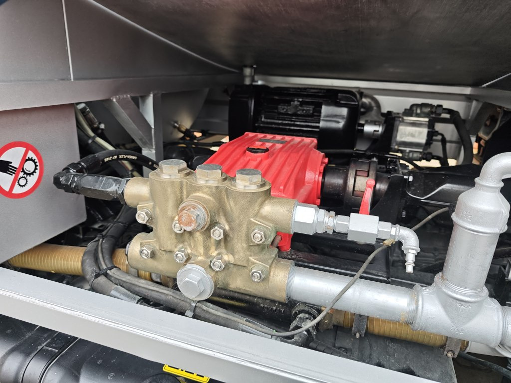 Vakuumski tovornjak Renault Maxity Kanalreiniger Hydrocureur Saugwagen: slika 25 Vakuumski tovornjak Renault Maxity Kanalreiniger Hydrocureur Saugwagen: slika 25