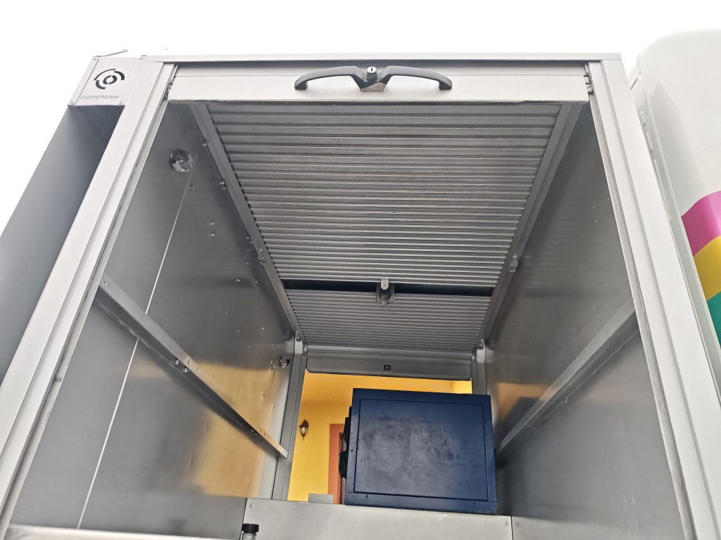 Vakuumski tovornjak Renault Maxity Kanalreiniger Hydrocureur Saugwagen: slika 24 Vakuumski tovornjak Renault Maxity Kanalreiniger Hydrocureur Saugwagen: slika 24