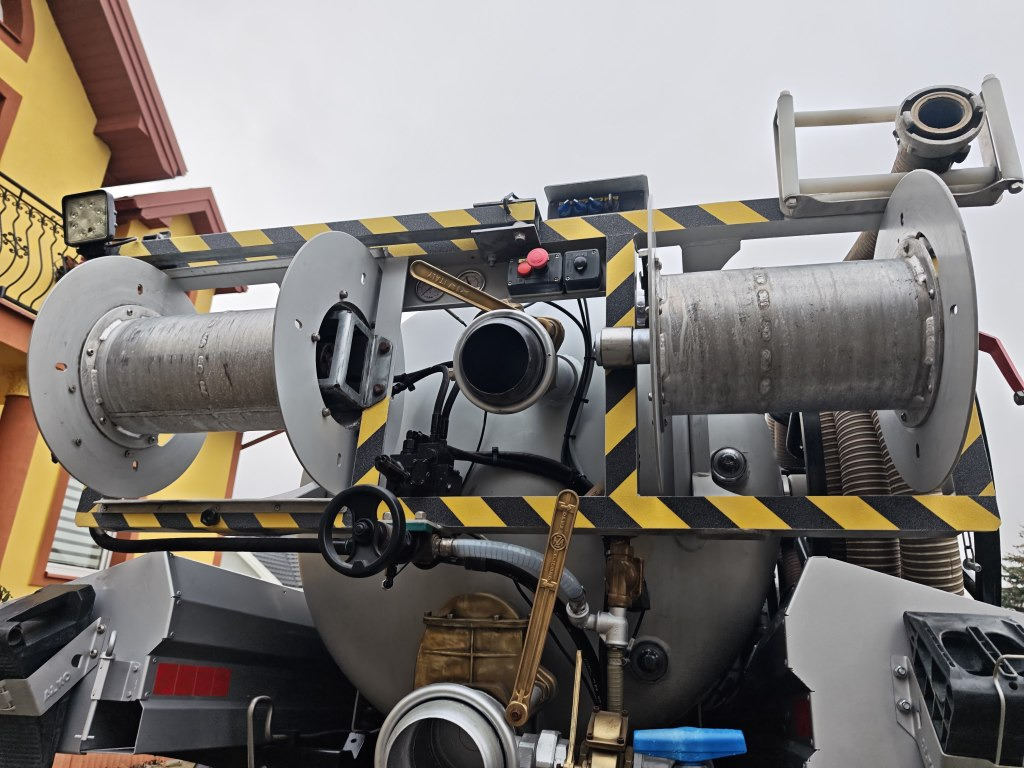 Vakuumski tovornjak Renault Maxity Kanalreiniger Hydrocureur Saugwagen: slika 36 Vakuumski tovornjak Renault Maxity Kanalreiniger Hydrocureur Saugwagen: slika 36