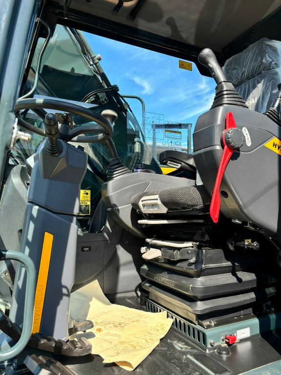 Hyundai HW160A Hyundai HW160A - Bager na kolesih: slika 5 Hyundai HW160A Hyundai HW160A - Bager na kolesih: slika 5