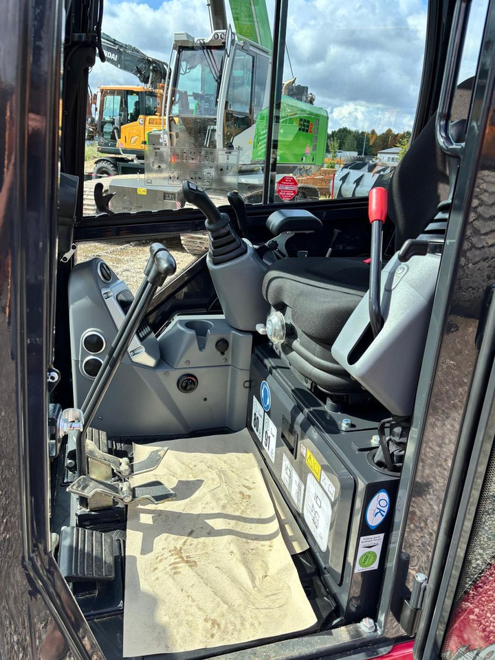 Yanmar SV 19VT - Mini bager: slika 5 Yanmar SV 19VT - Mini bager: slika 5