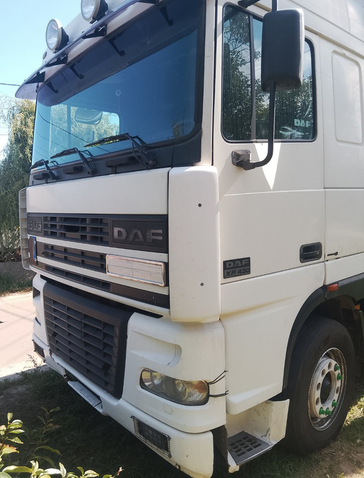 DAF XF95.430 - Tovornjak s ponjavo: slika 3 DAF XF95.430 - Tovornjak s ponjavo: slika 3
