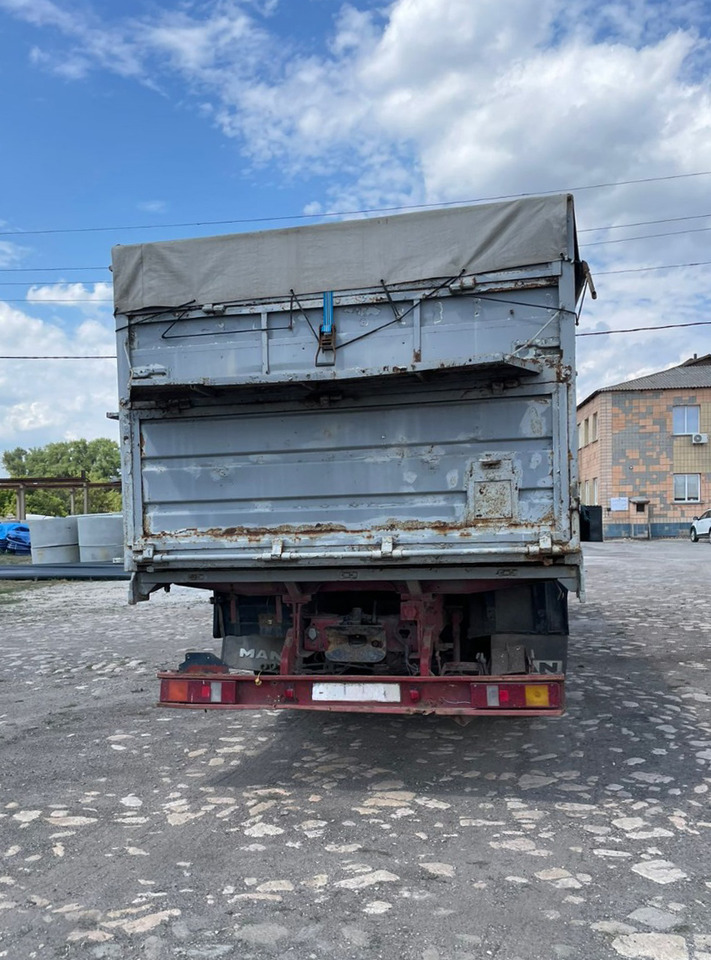 Tovornjak s kesonom MAN 25.422: slika 6