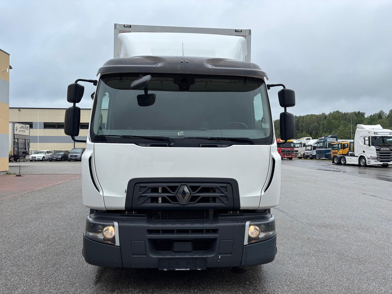 RENAULT D WIDE 320 - Tovornjak zabojnik: slika 2 RENAULT D WIDE 320 - Tovornjak zabojnik: slika 2