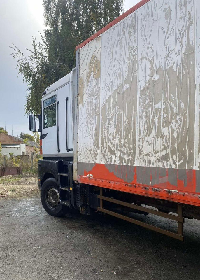 RENAULT Magnum 430 ID1611 - Tovornjak zabojnik: slika 4 RENAULT Magnum 430 ID1611 - Tovornjak zabojnik: slika 4