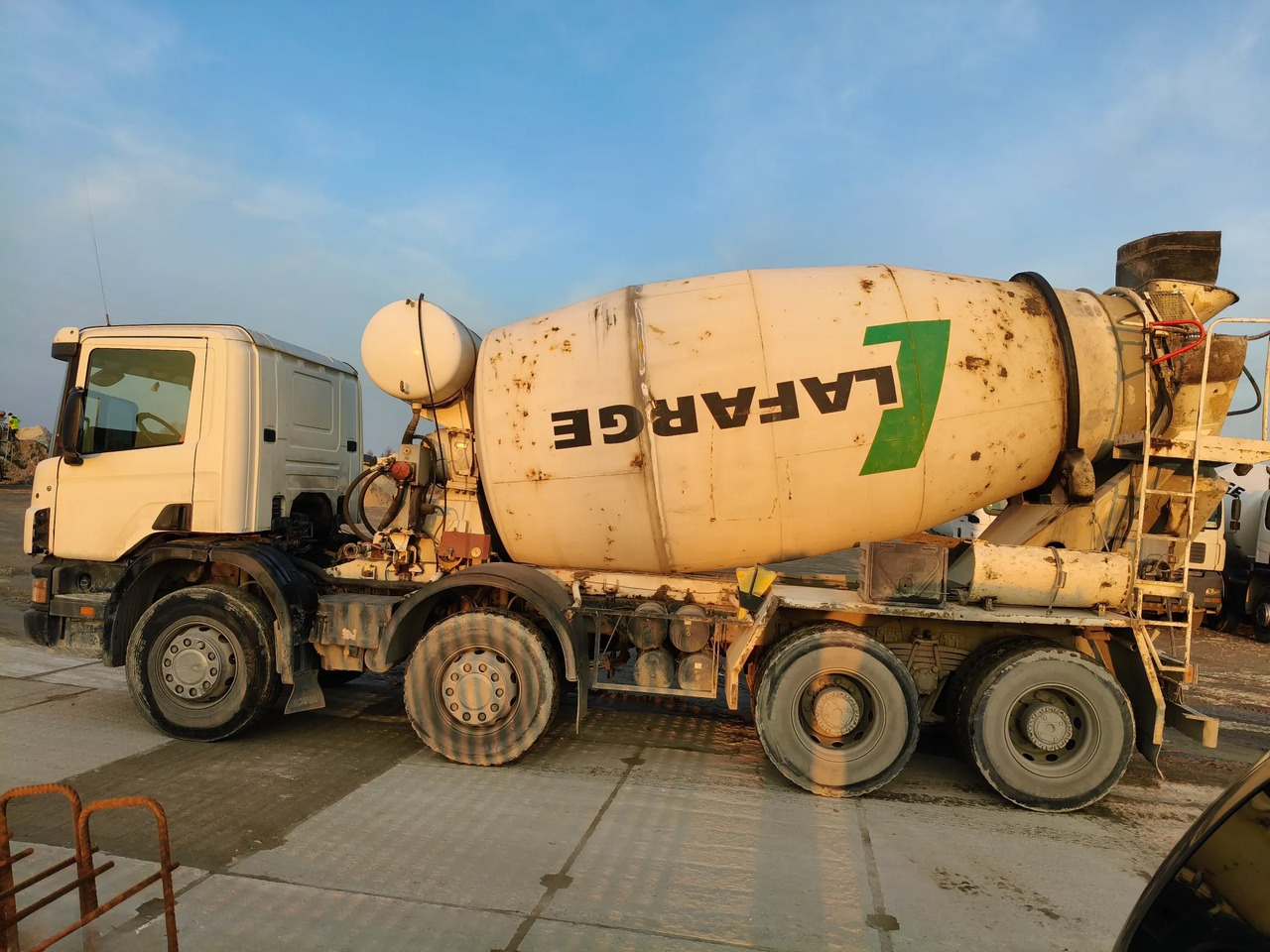 SCANIA 114C.340 - Mešalec za beton: slika 2 SCANIA 114C.340 - Mešalec za beton: slika 2