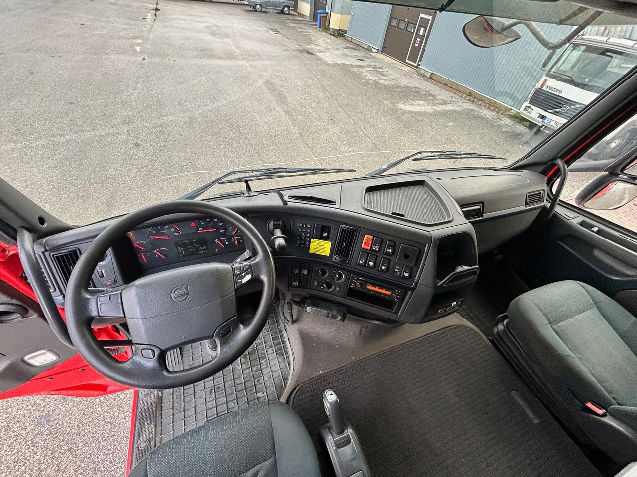 Tovornjak-šasija VOLVO FH460: slika 21