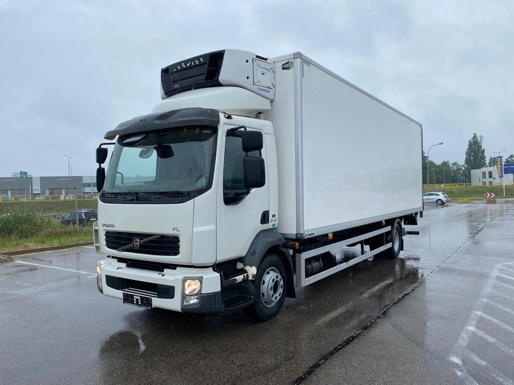 VOLVO FL 240 - Tovornjak hladilnik: slika 2 VOLVO FL 240 - Tovornjak hladilnik: slika 2