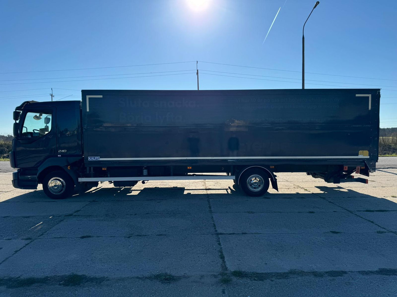 VOLVO FL 240 - Tovornjak zabojnik: slika 5 VOLVO FL 240 - Tovornjak zabojnik: slika 5