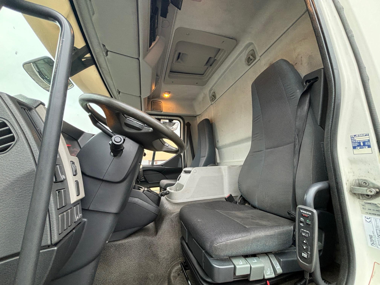 Tovornjak hladilnik VOLVO FL 240: slika 12