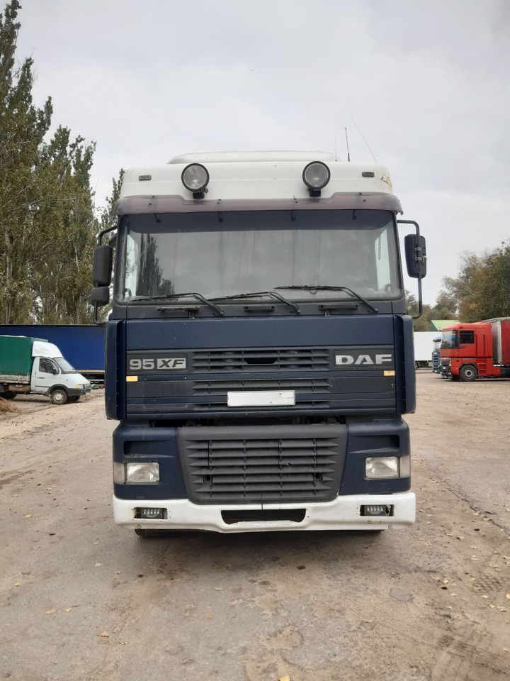 DAF 95XF380 - Vlačilec: slika 2 DAF 95XF380 - Vlačilec: slika 2