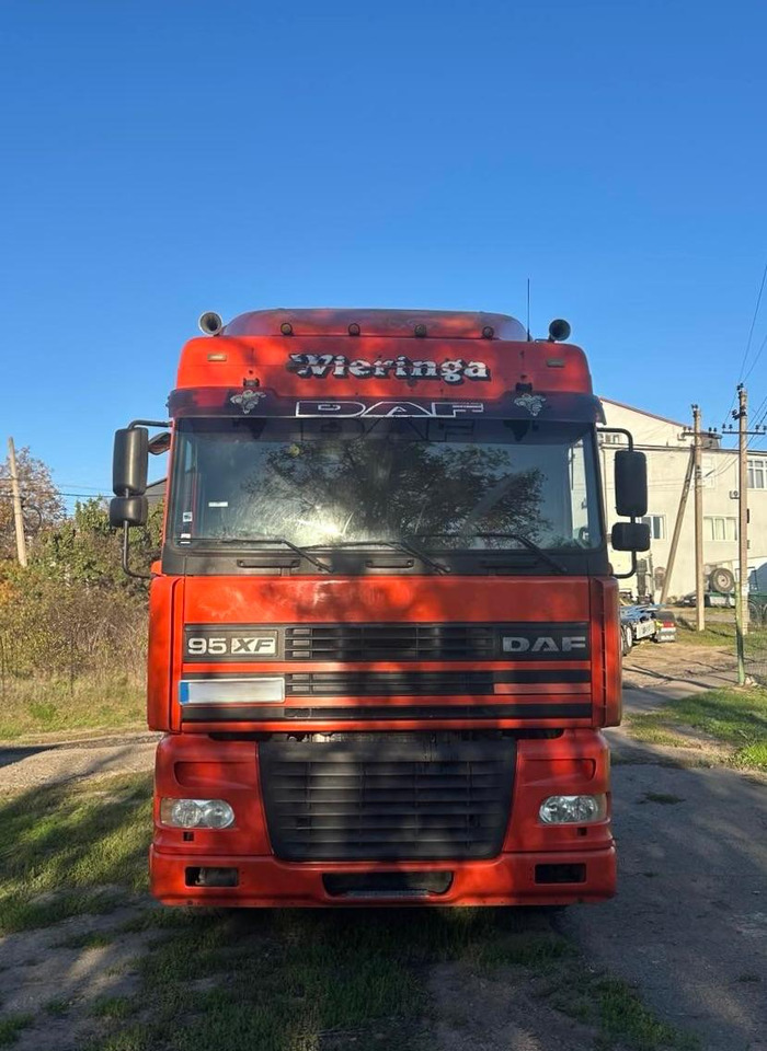 DAF XF 95.380 - Vlačilec: slika 2 DAF XF 95.380 - Vlačilec: slika 2