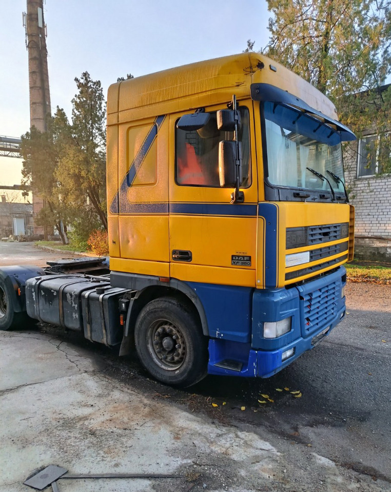 DAF XF 95.380 S1681 - Vlačilec: slika 1 DAF XF 95.380 S1681 - Vlačilec: slika 1