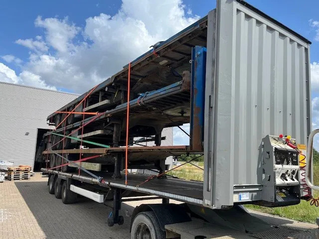 Krone 2x stack of 4x mega flat trailer - Polprikolica s kesonom: slika 1 Krone 2x stack of 4x mega flat trailer - Polprikolica s kesonom: slika 1