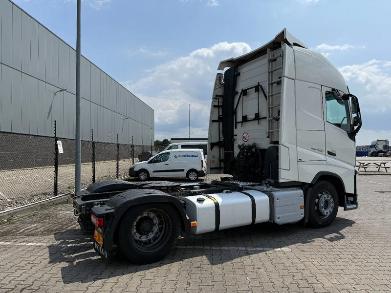 Volvo FH 13.420 FH420 XL cab / 4 units available - Vlačilec: slika 4 Volvo FH 13.420 FH420 XL cab / 4 units available - Vlačilec: slika 4