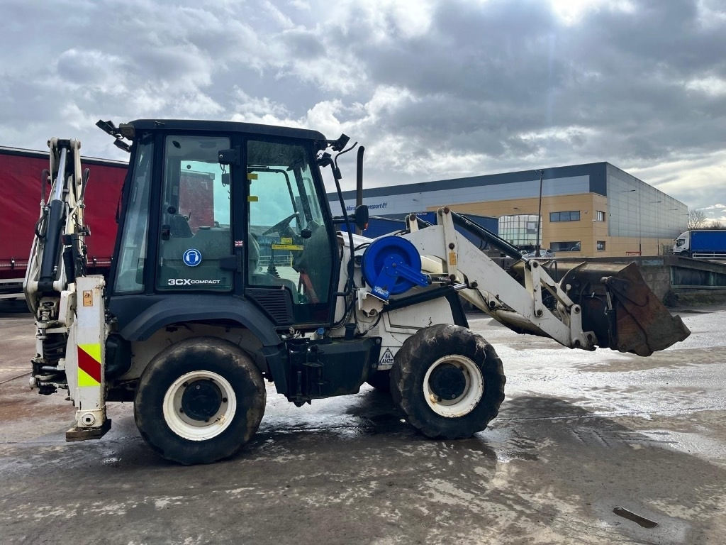 JCB 3CX Compact - Bager nakladalec: slika 1 JCB 3CX Compact - Bager nakladalec: slika 1