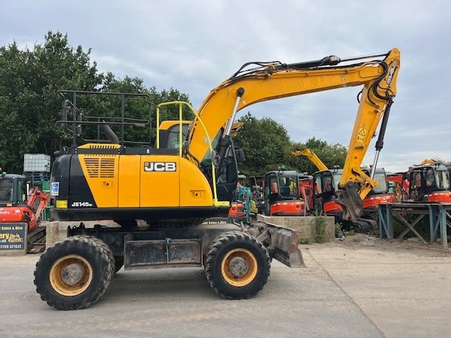 JCB JS 145 W - Bager na kolesih: slika 1 JCB JS 145 W - Bager na kolesih: slika 1