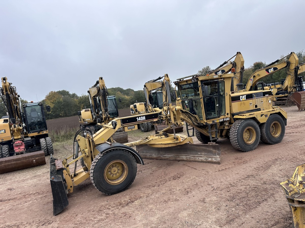CATERPILLAR 140 H CE original German machine ready for work! - Greder: slika 3 CATERPILLAR 140 H CE original German machine ready for work! - Greder: slika 3