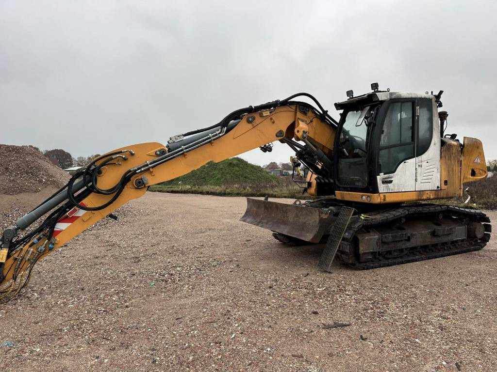 Liebherr 914 Compact for parts breaking dismantling - Bager goseničar: slika 1 Liebherr 914 Compact for parts breaking dismantling - Bager goseničar: slika 1