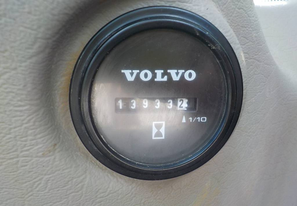 Volvo EC 220 DL Deutsche Maschine! - Bager goseničar: slika 4 Volvo EC 220 DL Deutsche Maschine! - Bager goseničar: slika 4