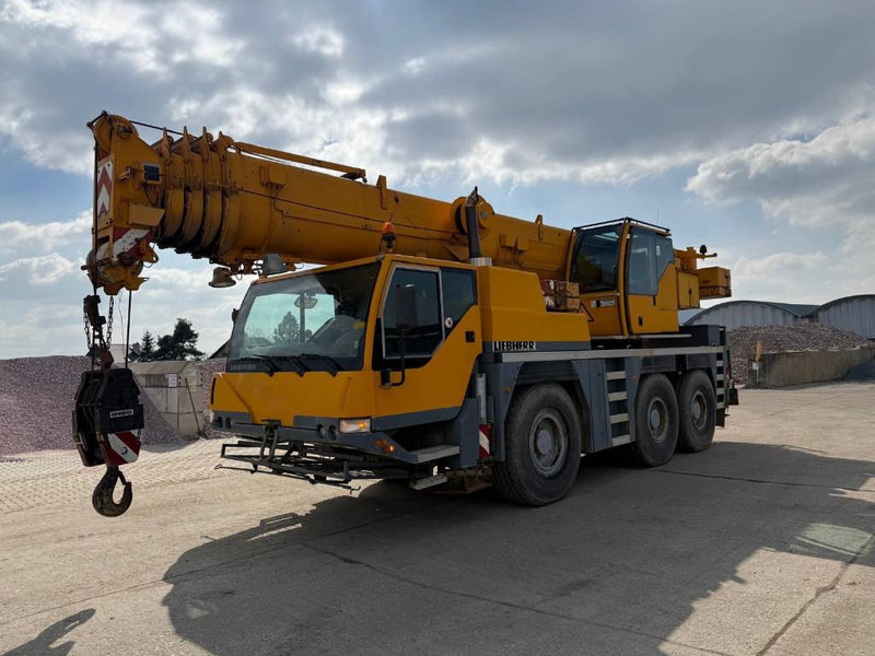 Liebherr LTM1055/1 - Avtodvigalo za vse namene: slika 1 Liebherr LTM1055/1 - Avtodvigalo za vse namene: slika 1