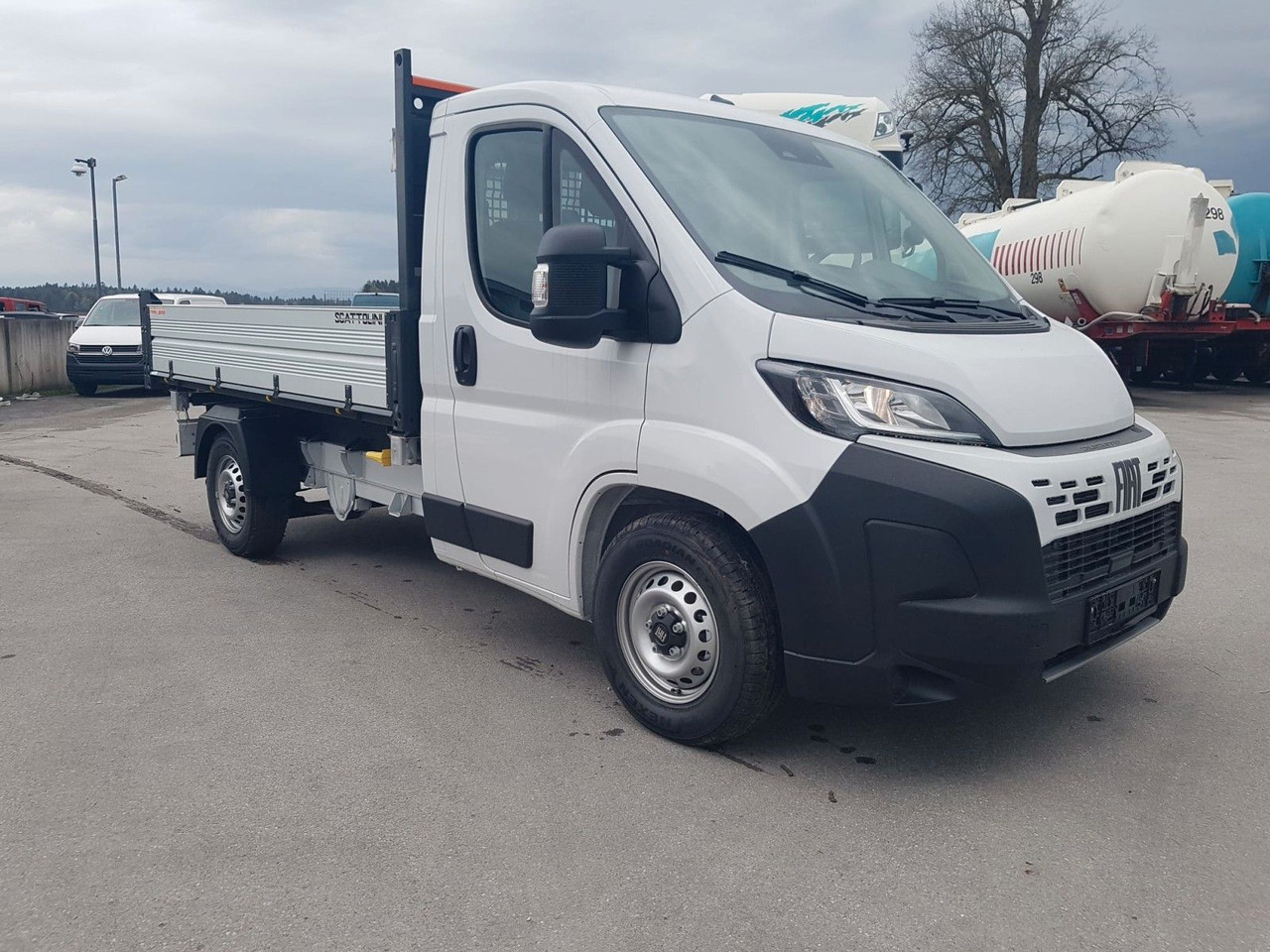 Fiat Ducato 35H L2H1 EKA 3-Seiten-Kipper 180 PS AHK - Dostavno vozilo prekucnik: slika 2 Fiat Ducato 35H L2H1 EKA 3-Seiten-Kipper 180 PS AHK - Dostavno vozilo prekucnik: slika 2