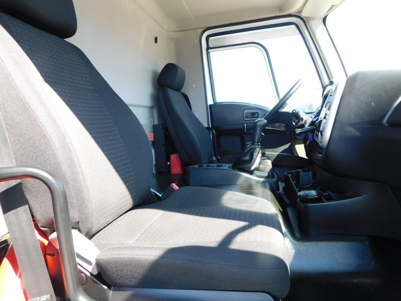 Ford 4142d 8x4 dcab e6 16s2230 - Tovornjak prekucnik: slika 5 Ford 4142d 8x4 dcab e6 16s2230 - Tovornjak prekucnik: slika 5
