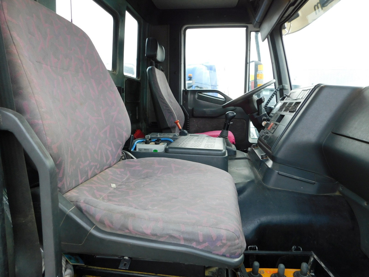 Iveco 410e44h80 - Avtomešalec: slika 5 Iveco 410e44h80 - Avtomešalec: slika 5