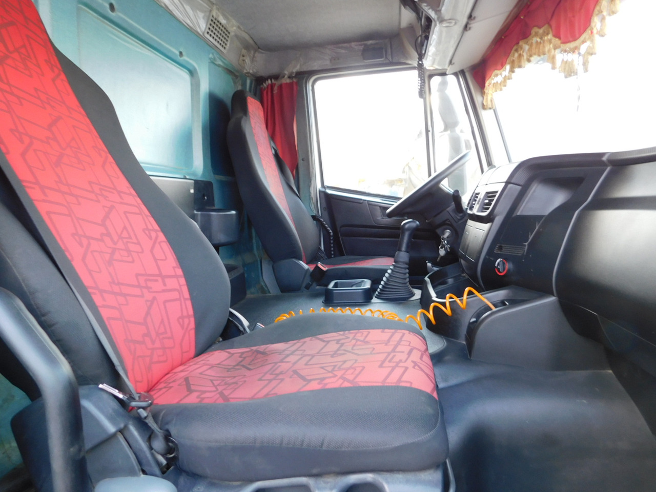 Iveco Ad410t - Tovornjak prekucnik: slika 5 Iveco Ad410t - Tovornjak prekucnik: slika 5