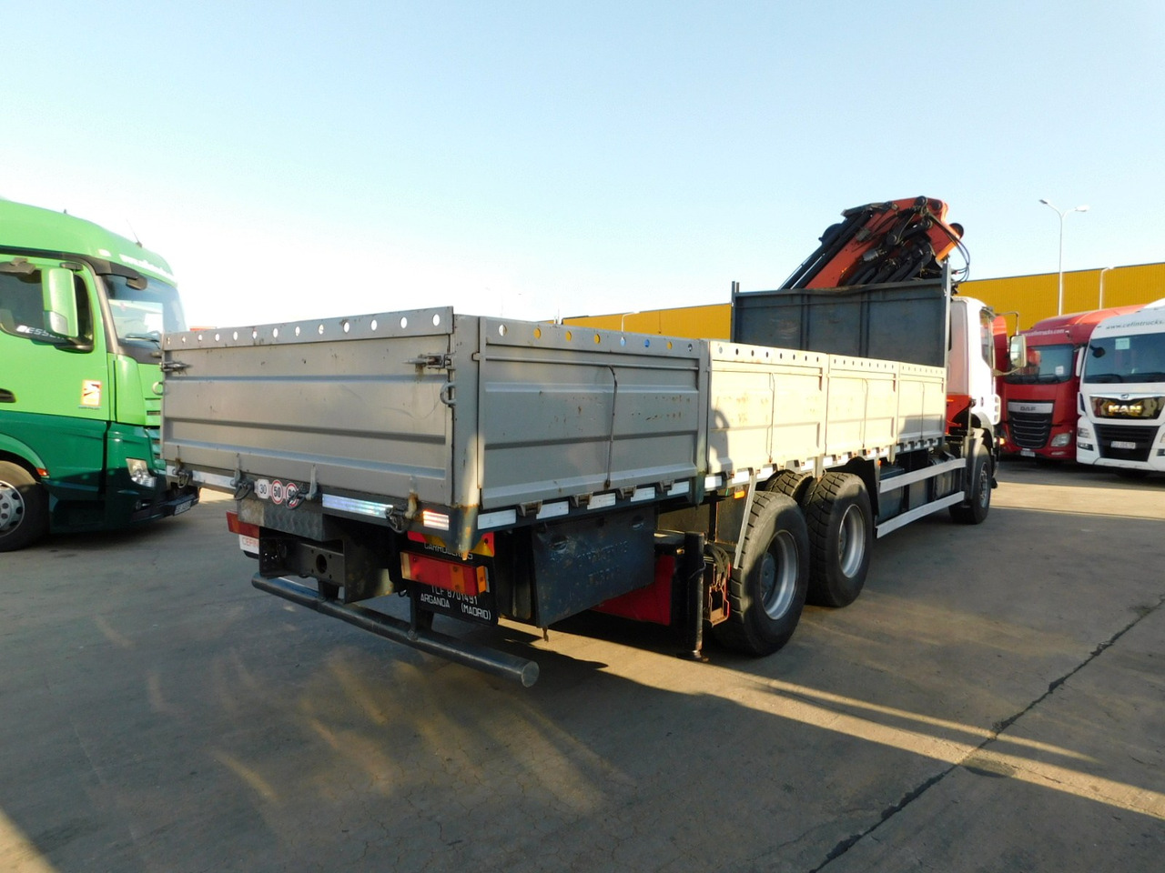 Iveco Magirus trakker - Tovornjak s kesonom, Tovornjak z dvigalom: slika 3 Iveco Magirus trakker - Tovornjak s kesonom, Tovornjak z dvigalom: slika 3