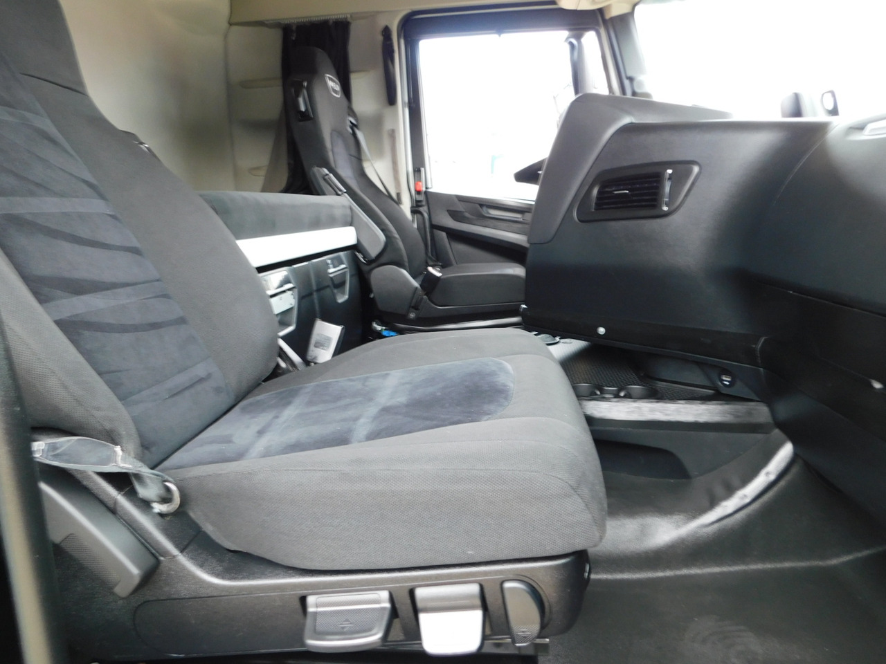 Iveco As440stp - Vlačilec: slika 5 Iveco As440stp - Vlačilec: slika 5