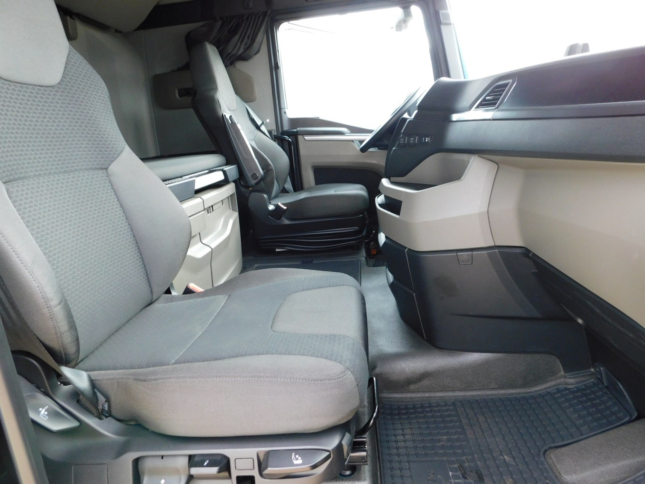 Man Tgx 18470 - Vlačilec: slika 5 Man Tgx 18470 - Vlačilec: slika 5