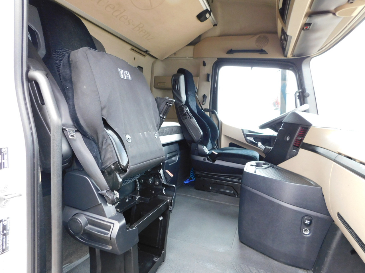 Mercedes Actros - Vlačilec: slika 5 Mercedes Actros - Vlačilec: slika 5