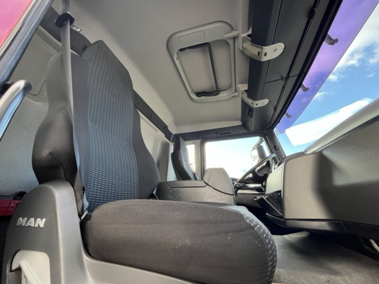 MAN TGS 33.440 6x4 BB mit Heckkran HIAB 166ES-4 Euro5 - Tovornjak prekucnik, Tovornjak z dvigalom: slika 4 MAN TGS 33.440 6x4 BB mit Heckkran HIAB 166ES-4 Euro5 - Tovornjak prekucnik, Tovornjak z dvigalom: slika 4