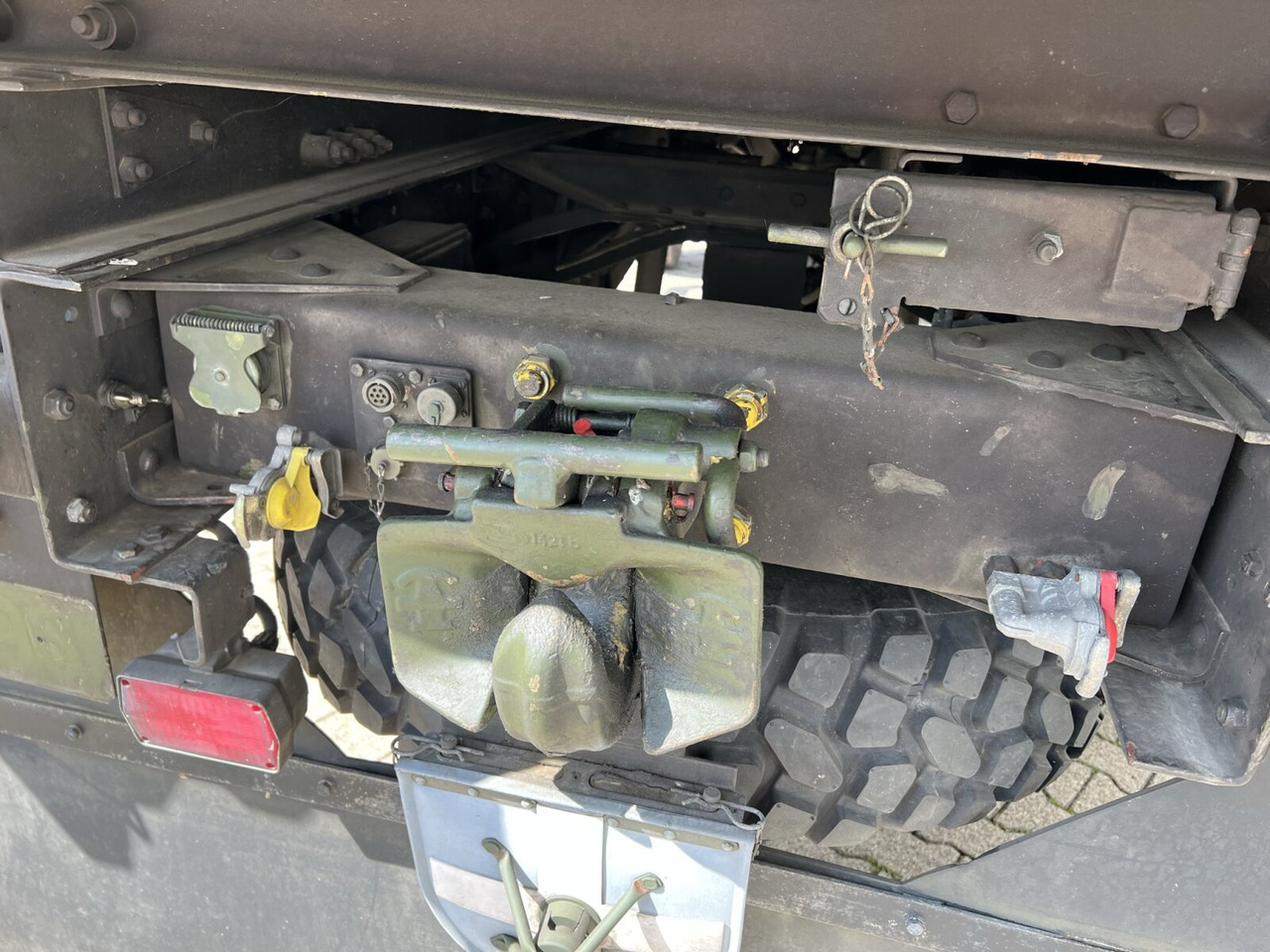 Tovornjak s ponjavo 110-17 AW 4x4 110-17 AW 4x4, Ex-, Küche: slika 6