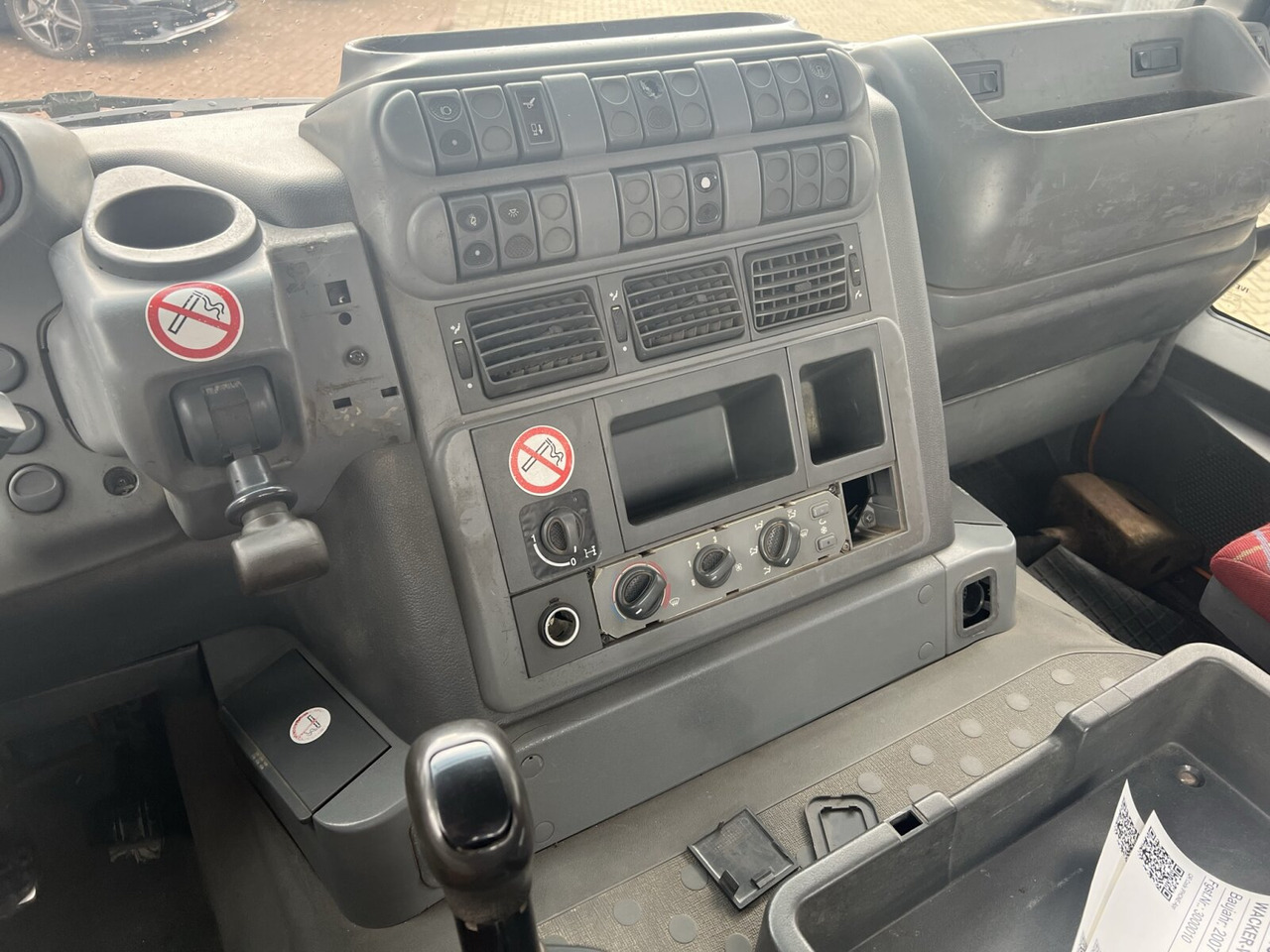 Komunalni tovornjak 190 AD 35 4x2 190 AD 35 4x2, Meiller Tele-Absetzer: slika 5 Komunalni tovornjak 190 AD 35 4x2 190 AD 35 4x2, Meiller Tele-Absetzer: slika 5