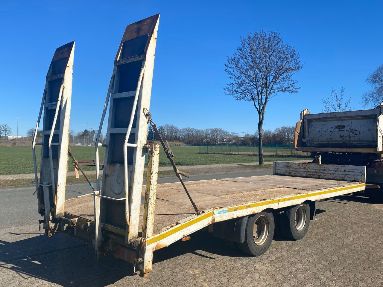 688/18000 688/18000 - Nizko noseča prikolica: slika 3 688/18000 688/18000 - Nizko noseča prikolica: slika 3