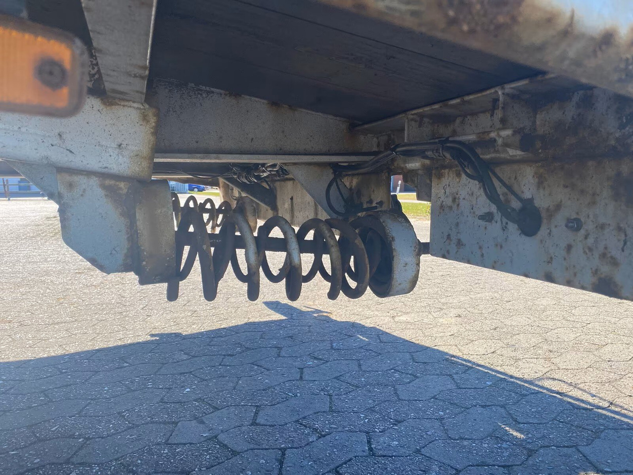 688/18000 688/18000 - Nizko noseča prikolica: slika 5 688/18000 688/18000 - Nizko noseča prikolica: slika 5