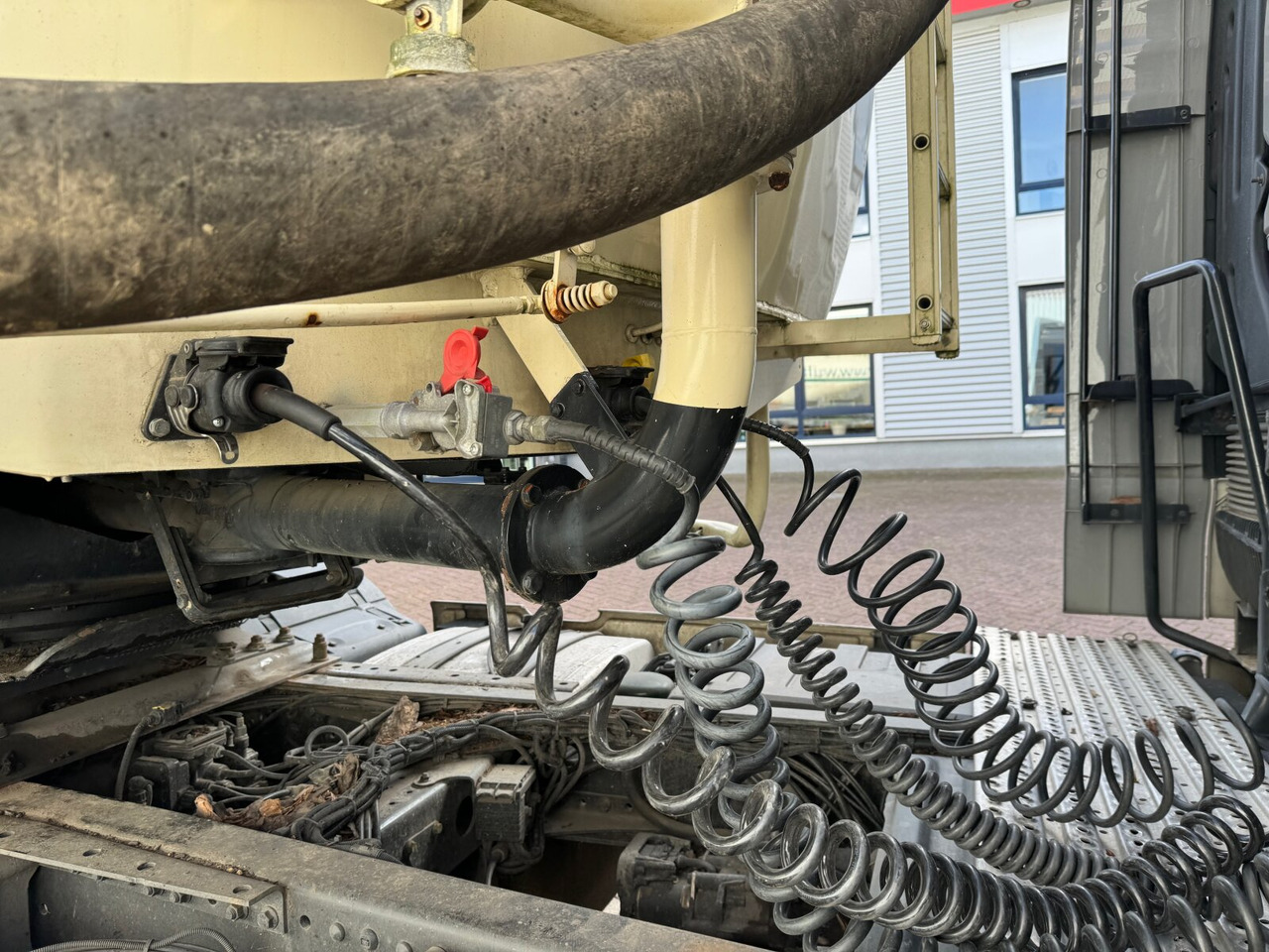 97WSL 33-24 Siloauflieger Welgro 97WSL 33-24 Siloauflieger, Lenkachse, 8 Kammern, ca. 51m³ - Silos cisterna: slika 5 97WSL 33-24 Siloauflieger Welgro 97WSL 33-24 Siloauflieger, Lenkachse, 8 Kammern, ca. 51m³ - Silos cisterna: slika 5