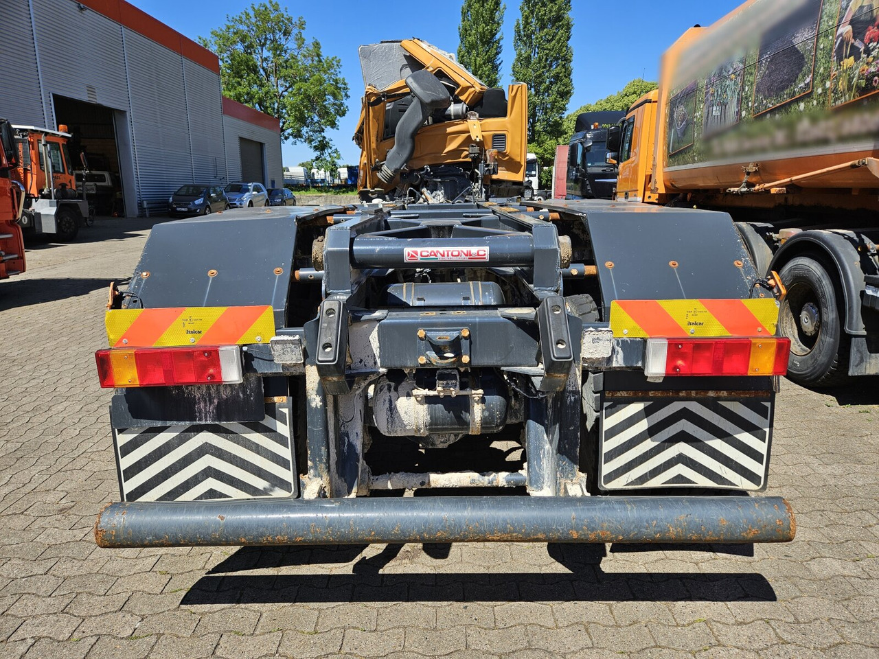 Tovornjak-šasija ASTRA HD9 86.50-90 8x6 ASTRA HD9 86.50-90 8x6, Unfallschaden, Cursor 13: slika 11